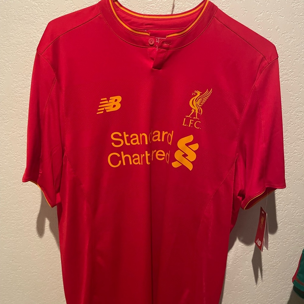 Liverpool FC Mens Jersey. New Balance size XL. BNWT.